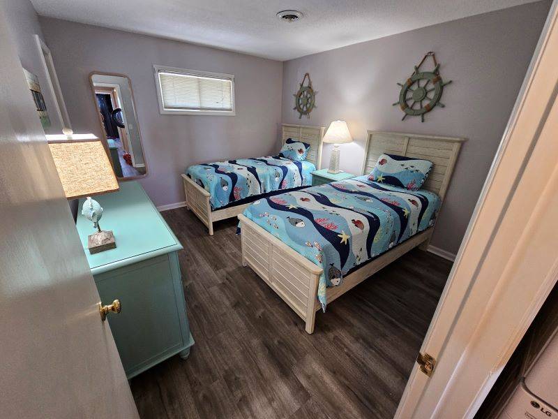 Guest Room 2