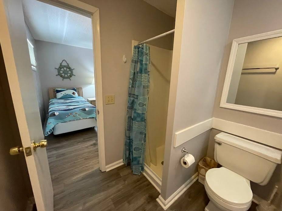 Guest Bath 1